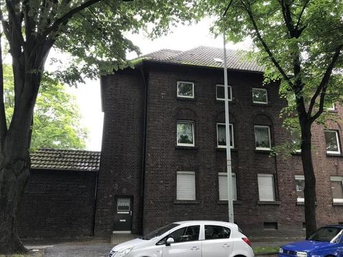 Foto - Interessante 3-Zimmer-Wohnung mit Laminat in Duisburg Beeckerwerth