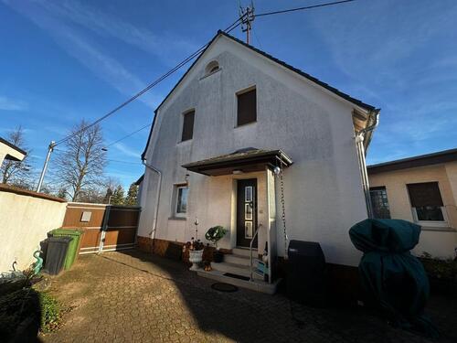 Foto - Zweifamilienhaus - 370.000,00 EUR Kaufpreis,