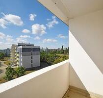 Funktionale 3-Zimmer-Wohnung - 348,00&nbsp;EUR Kaltmiete, ca.&nbsp; 57,89&nbsp;m&sup2; in Halle (Saale) (PLZ: 06132) Silberhöhe