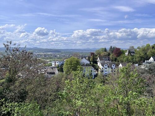 Foto - Panoramablick & Idylle: 3-Zimmer-DG-Wohnung in Vallendar – ab sofort frei