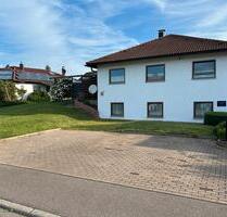Einfamilienhaus mit grossem Garten in ruhiger Lage in Heroldstatt