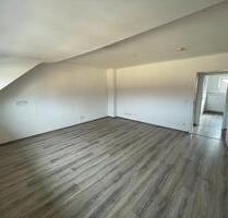 2 ZKB Dachgeschosswohnung Reihenhaus Dillingen - Dillingen (Saar)