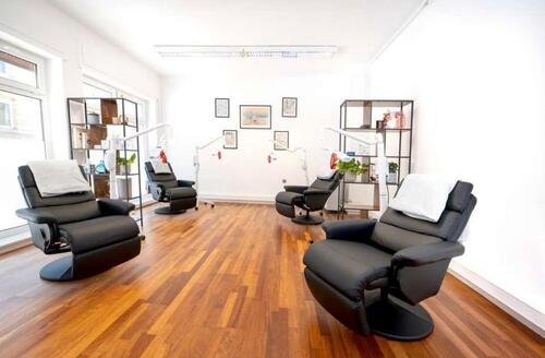 Foto - Gewerbefläche für Kosmetik Friseur büro