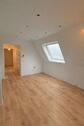 Foto - Erstbezug nach Kernsanierung-großzügige 3-Zimmer-Dachgeschosswhg