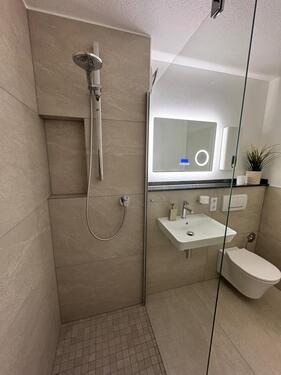 Foto - Moderne 2-Zimmer-Wohnung mit großer Sonnenterrasse, EBK & TG