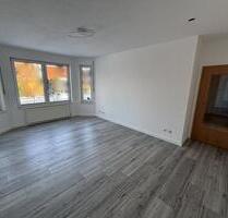 Frisch renovierte 2-Zimmer-Wohnung mit Einbauküche Carport - Melle