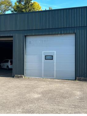 Foto - Lagerhalle zu vermieten. - 500,00 EUR Kaltmiete,