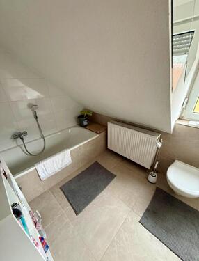 Foto - Dachgeschosswohnung mit Balkon & neuer EBK in Großheubach