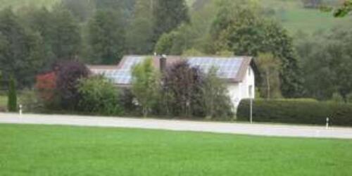 Foto - Ruhig wohnen, stadtnah leben: Modernisiertes Einfamilienhaus mit