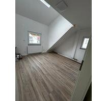 Kernsanierte 3 Zimmer-Maisonettewohnung mit Küche - Taunusstein