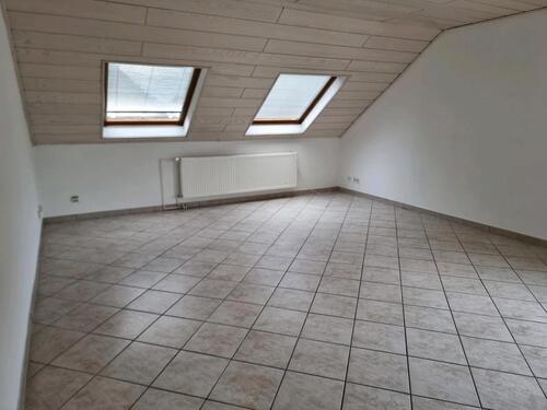 Foto - Ruhige 3 ZKB Mietwohnung mit großer Loggia