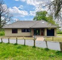 Bungalow + Baugenehmigung für 4 Einheiten | provisionsfrei - Ahrensburg