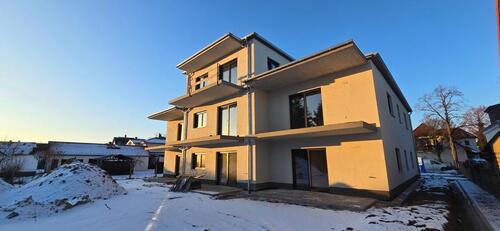 Foto - Erstbezug: 2 Raum Wohnung mit Garten und Garage