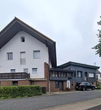 Foto - Zweifamilienhaus 210qm 2 Garagen Provisionsfrei in 56472