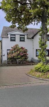 Foto - Doppelhaushälfte mit großem Grundstück