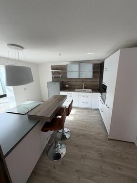 Foto - Haus zur Miete - 1.950,00&nbsp;EUR Kaltmiete, ca.&nbsp; 185,00&nbsp;m&sup2;