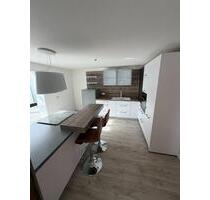 Haus zur Miete - 1.950,00&nbsp;EUR Kaltmiete, ca.&nbsp; 185,00&nbsp;m&sup2; in Fürstenfeldbruck (PLZ: 82256)