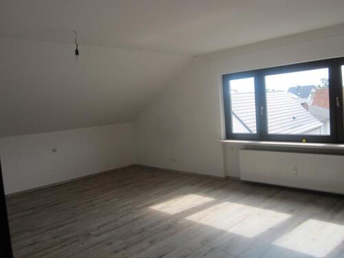 Foto - 4 Zimmer Dachgeschoßwohnung - 1.260,00&nbsp;EUR Kaltmiete, ca.&nbsp; 114,45&nbsp;m&sup2;