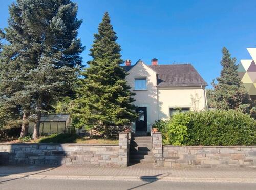 Foto - Freistehendes Einfamilienhaus mit Südgarten und Nebengelass