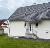 Haus zur Miete in Wolfegg - 1.350,00 EUR Kaltmiete, in Kißlegg (PLZ: 88353)