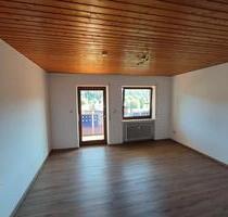 3‑Zimmer‑Wohnung (~103 qm) mit Garten, Terrasse & Balkon - Stetten am kalten Markt