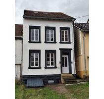 Renoviertes Haus zum Verkauf - 299.000,00&nbsp;EUR Kaufpreis, ca.&nbsp; 160,00&nbsp;m&sup2; in Mettlach (PLZ: 66693)