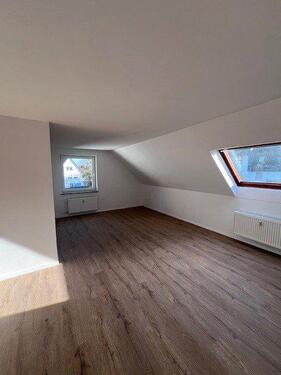 Foto - Modern sanierte 4-Zimmer-Wohnung mit ca. 88 m² in zentraler Lage