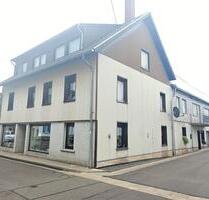Mehrfamilienhaus Geschäftshaus in Wallerfangen