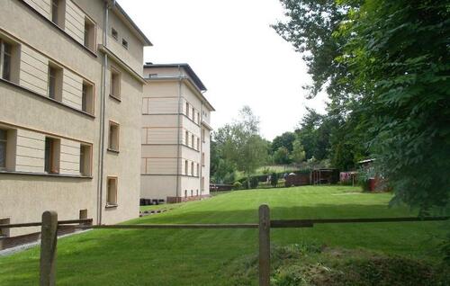 Foto - 2 Zi.-Whg. (Kulturdenkmal) - herrlicher Gartenruhige Lage - möbliert, Kachelofen