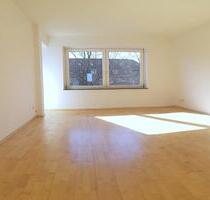 Helle 2,5-Zi-Wohnung EBK Balkon Pinneberg citynah 15 min Hamburg