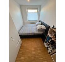 Vermiete Zimmer in 2er WG - 650,00 EUR Kaltmiete, ca. 75,00 m² in Pinneberg (PLZ: 25421) Vermiete Zimmer in 2er WG - 650,00 EUR Kaltmiete, ca. 75,00 m² in Pinneberg (PLZ: 25421)