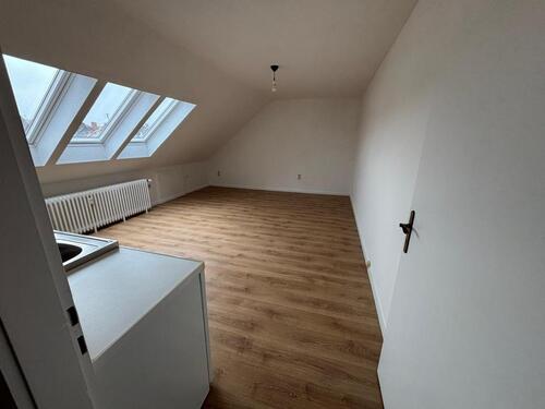 Foto - 1 Zimmer Dachgeschoßwohnung zur Miete in Helmstedt