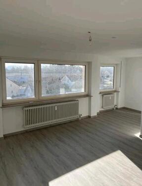 Foto - Mietwohnung 4,5 Zimmer - 1.100,00 EUR Kaltmiete,