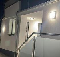 Wohnung-2-Zimmer-EG mit gehobener Ausstattung und Sep. Eingang - Gückingen