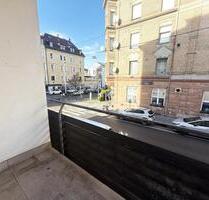 Helle 1-Zimmer-Wohnung mit Balkon & Einbauküche | Renoviert & Gepflegt | Zentral in Cannstatt - Stuttgart Bad Cannstatt Helle 1-Zimmer-Wohnung mit Balkon & Einbauküche | Renoviert & Gepflegt | Zentral in Cannstatt - Stuttgart Bad Cannstatt