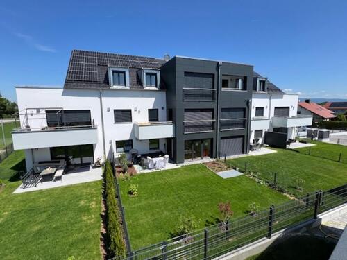 Foto - Erstbezug - 4-Zimmer - Wohnung mit großer Dachterrasse zur Miete