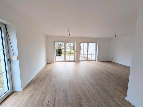 Foto - Schöne Doppelhaushälfte mit Garten 4 ZKB ca. 120 qm