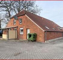 Schöne Erdgeschosswohnung mit Terrasse, Einbauküche und Stellplatz! Haustiere sind nicht erlaubt! - Westoverledingen