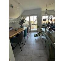 3 ZKB mit Balkon, Gäste-WC & Garage - Münster (Hessen)