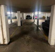 Tiefgaragenstellplatz zu vermieten - Ingolstadt Friedrichshofen-Hollerstauden