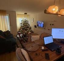 schöne helle 2-Zimmer Whg., Küche, Diele, Bad opt. TG-Stellplatz - Köln Mülheim