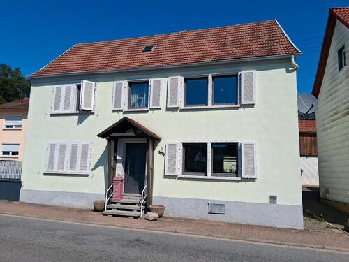 Foto - Haus in Neuhemsbach mit Scheune ( ausgebaut )