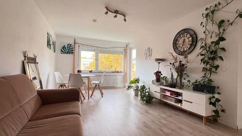 Foto - 2,5 Zimmer Wohnung GarageBalkonKeller