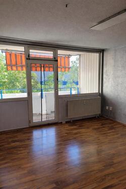 Foto - 4-Zimmer Wohnung mit Balkon und Stellplatz