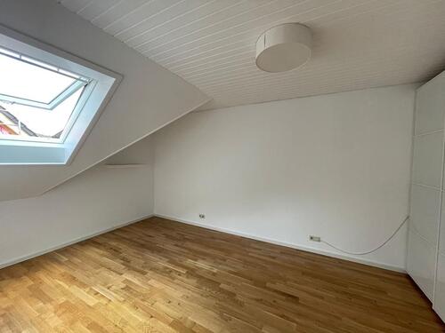 Foto - 2 Zimmer Dachgeschoßwohnung zur Miete in Idstein