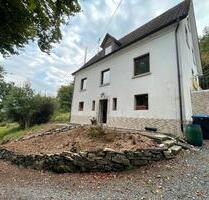 Einfamilienhaus nahezu Rohbau mit direktem Waldzugang - Freudenberg