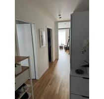 Helle 2-Zimmer-Wohnung mit Balkon in Hamburg-Stellingen