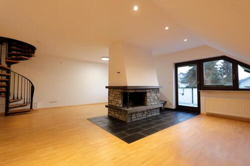 Foto - 4-Zimmer-Maisonettewohnung - 1.300,00&nbsp;EUR Kaltmiete, ca.&nbsp; 110,00&nbsp;m&sup2;