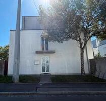 3-Zimmer- Maisonettewohnung mit zwei Terassen - Augsburg Hochzoll