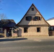 Verkaufe: Renovierungsbedürftiges Wohnhaus + Scheune - Sugenheim Deutenheim